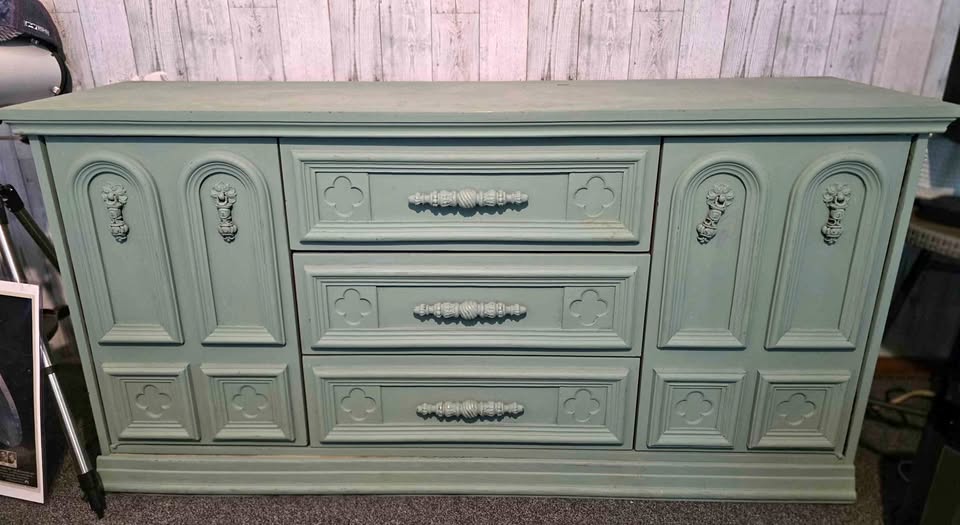 Marketplace sideboard hutch candidate