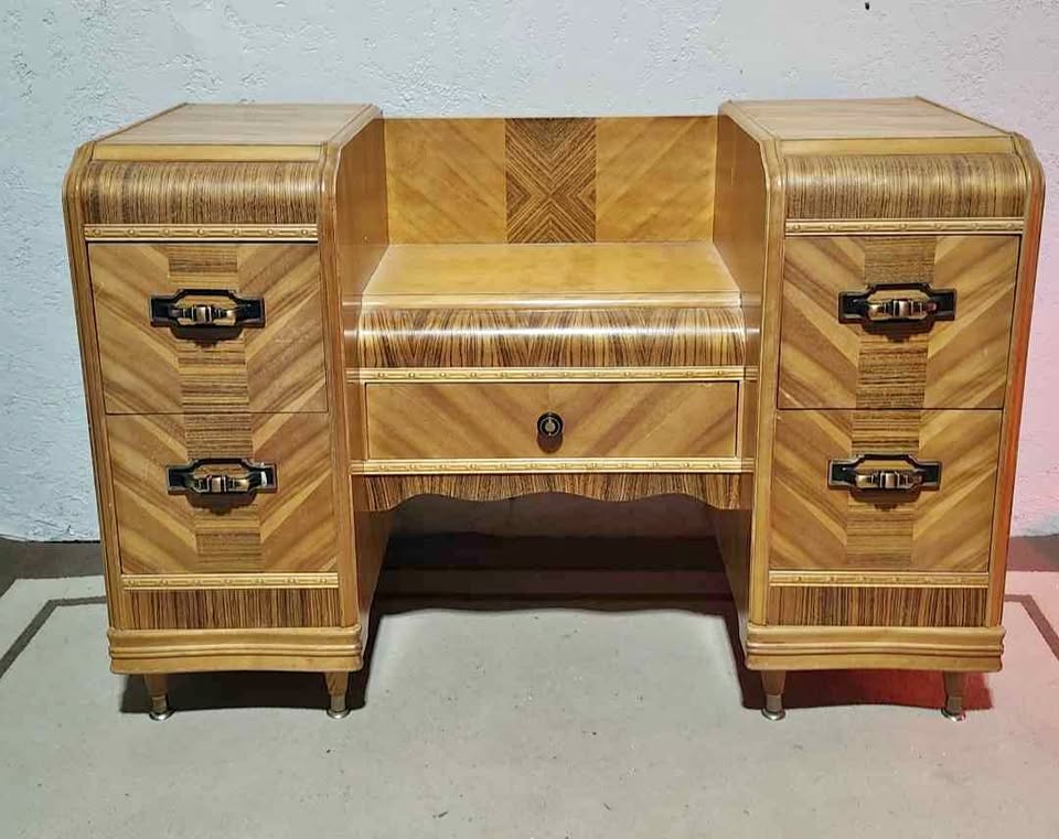 Vintage vanity request inspiration